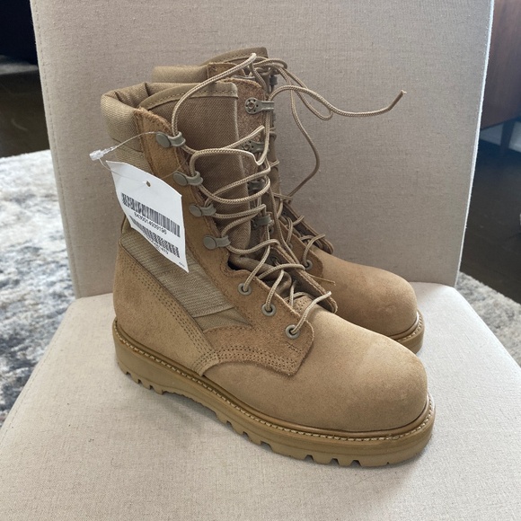NEW VIBRAM womens military tan army combat boots leather made in USA size 4 - Picture 1 of 8